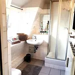 Hautnah Erleben - Schöne Maisonette 2og
